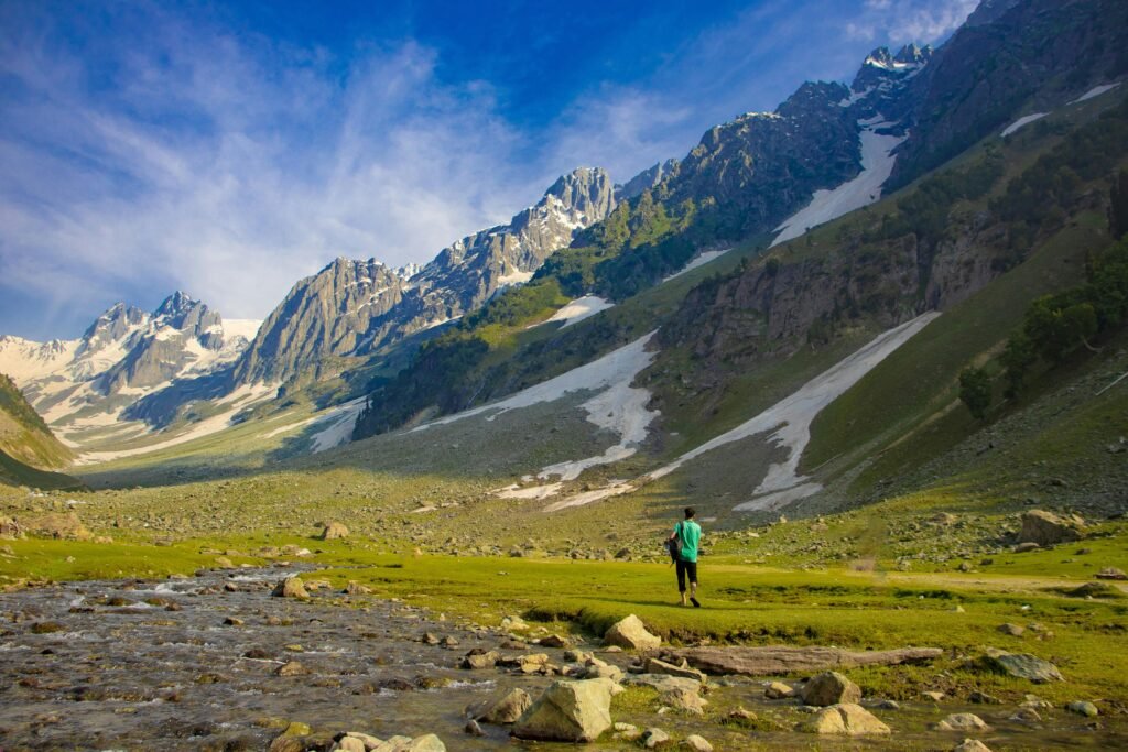 Srinagar to Sonmarg Taxi