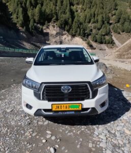 srinagar taxi service