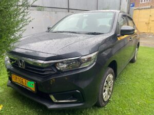 srinagar taxi service